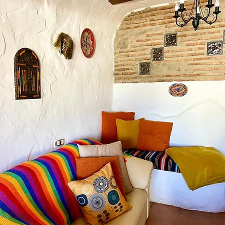 Cuevas De La Paz - Cave House Holidays Holiday home *