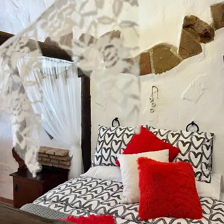 Cuevas De La Paz - Cave House Holidays * Los Carriones